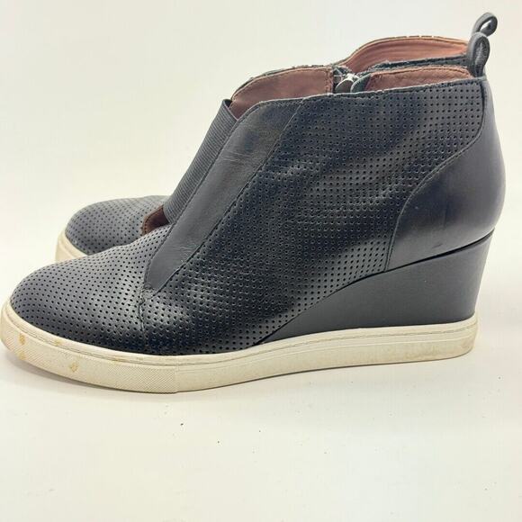 Linea Paolo Felicia Wedge Sneaker Size 7B - Picture 3 of 8